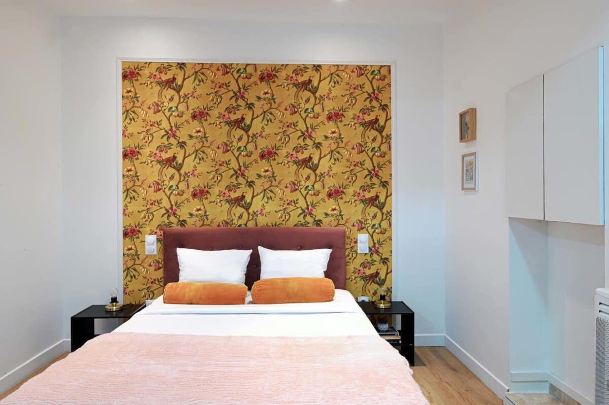 Modern Renovated Studio With A Touch Of Gilded Glamour Central Paris Appartement Buitenkant foto